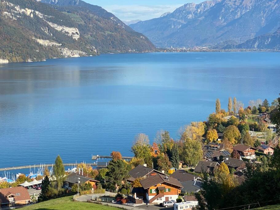 Herrlicher Blick Auf Berge Und See Faulensee Bagian luar foto